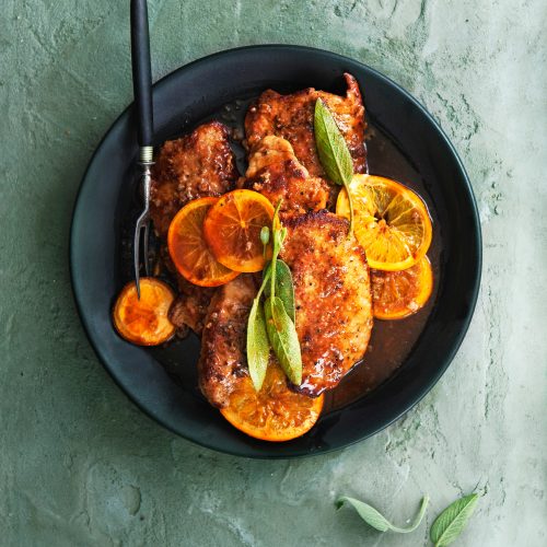 schnitzel met sinaasappel en salie