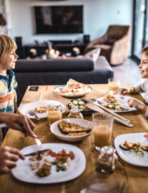 Zó belangrijk is het voor je gezondheid om samen te eten