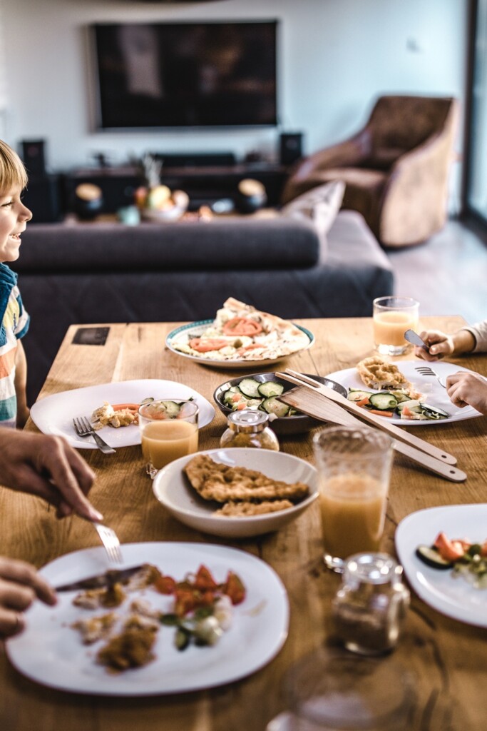 Zó belangrijk is het voor je gezondheid om samen te eten