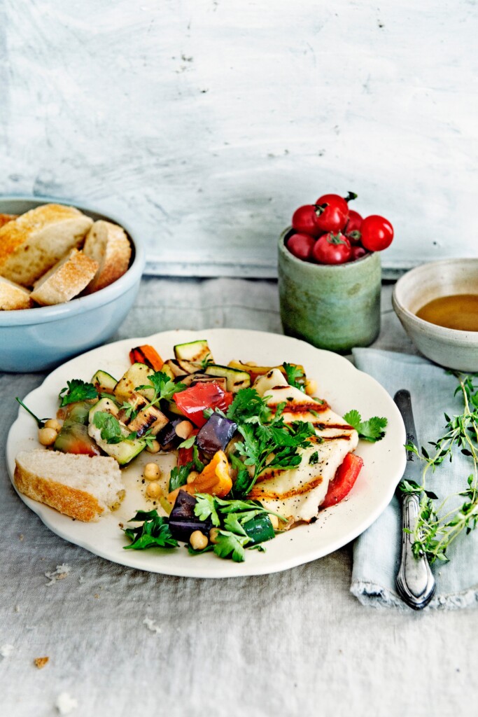 Geroosterde groentesalade met halloumi