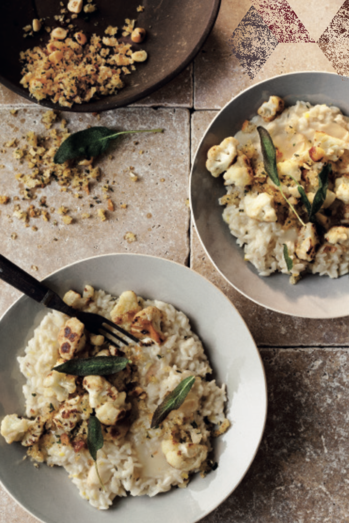 risotto met taleggio, bloemkool en hazelnotenpangrattato