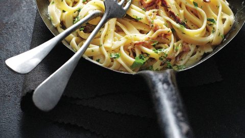 spaghetti carbonara - delicious