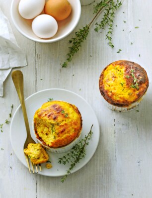 Wortel-tijmsouffleetjes met parmezaan