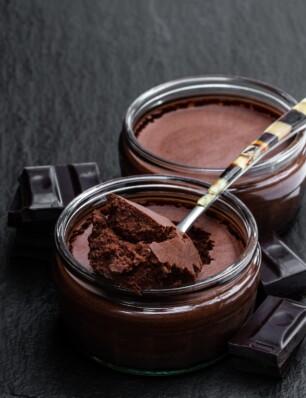 klassieke chocolademousse met pure chocolade