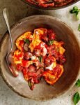 tortelloni met gehaktballetjes in tomaten-ricottasaus - delicious