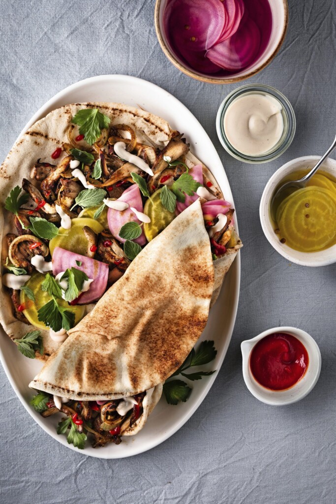 vegan shoarma van oesterzwam met pickles