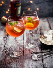 aperol spritz en meer oranje drankjes voor het WK