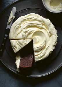 mudcake met witte-chocoladeglazuur