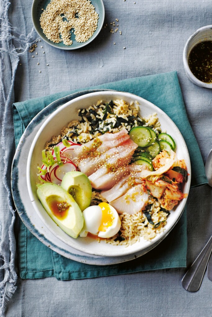 pokebowl met vis & kimchi