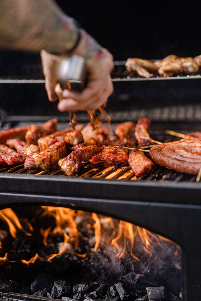 een (grill)streepje voor: de BBQ technieken in onze special uitgelegd