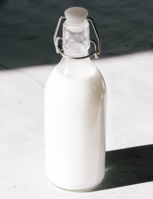 zelf plantaardige melk maken: lekker en low budget