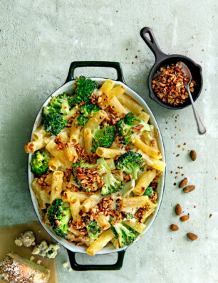 mac ’n cheese met broccoli en amandel