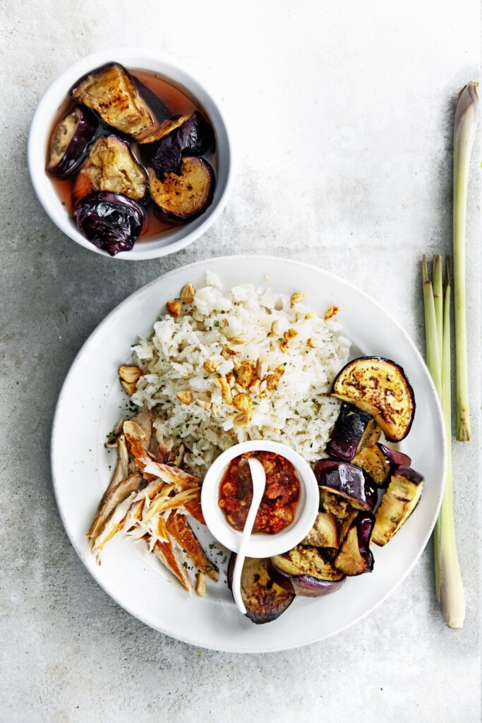 nasi lemak met makreel en aubergine