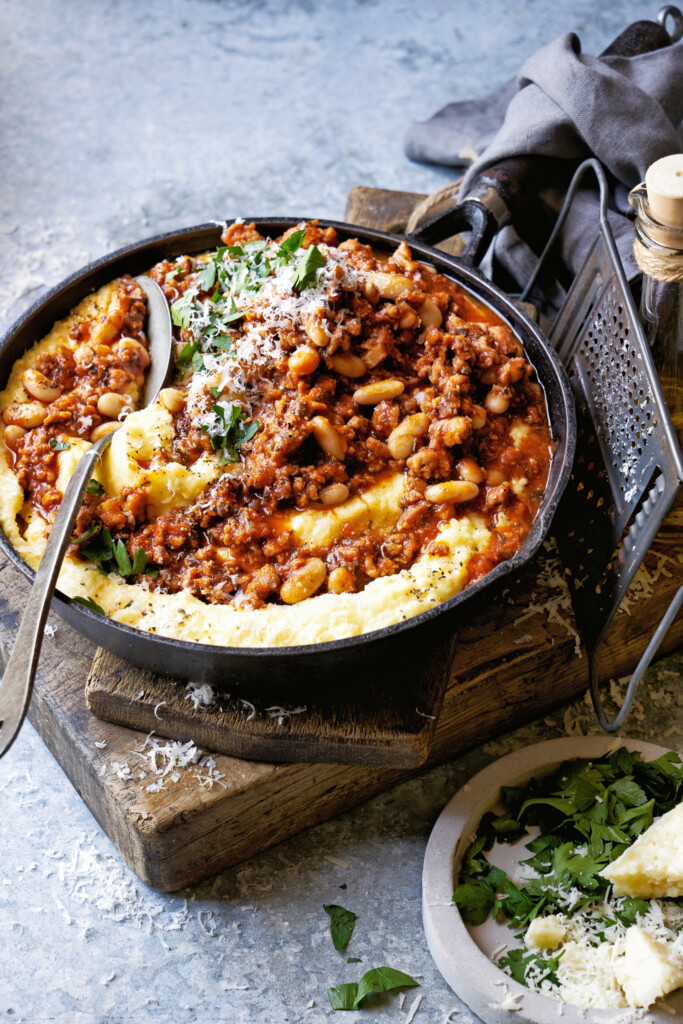 saucijzenragù met witte bonen en pancetta