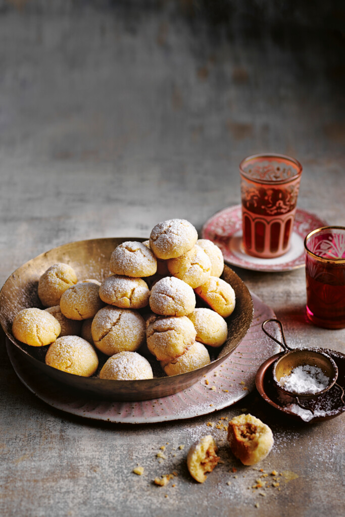 ma’amoul: griesmeelkoekjes met cashewnoten