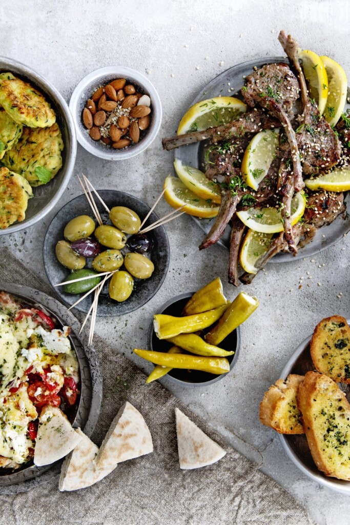 tafels vol mezze: 38 recepten om te mixen en matchen