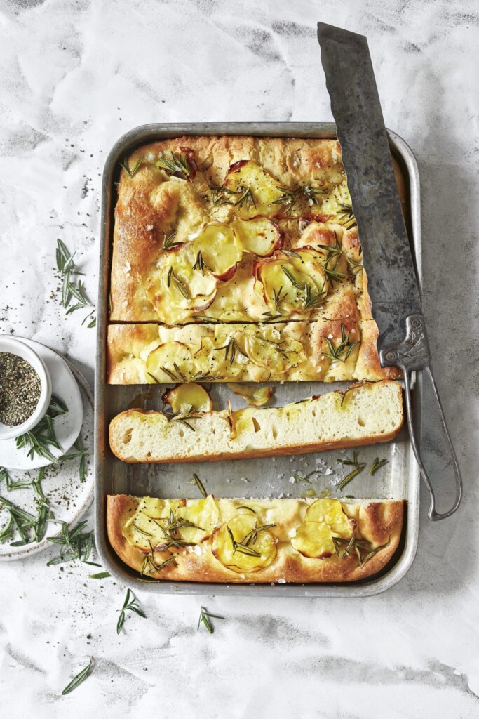 focaccia met aardappel en rozemarijn