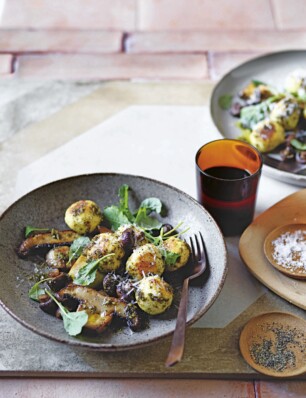 gnudi met geitenkaas en champignon-boerenkoolpesto