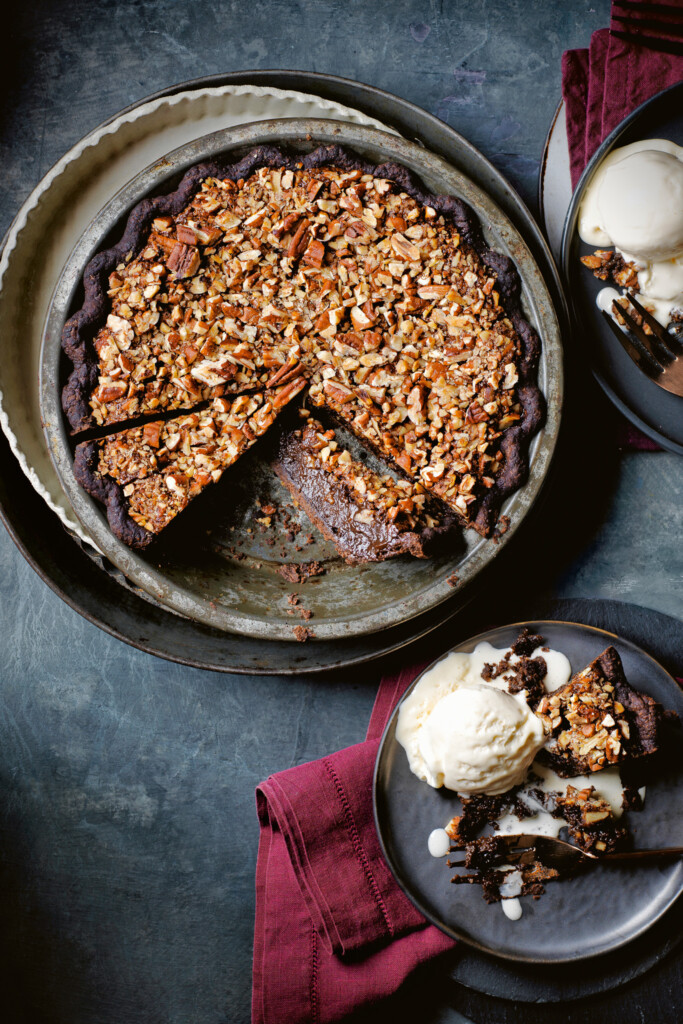 pecan pie met chocolade en karamel