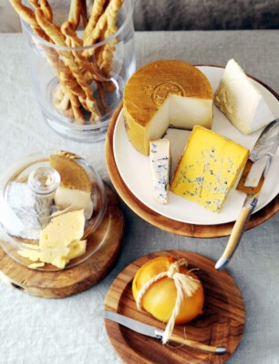 we love cheese! dit zijn 5 van onze favoriete kaaswinkels