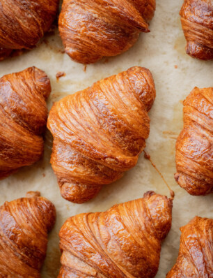 de beste croissants haal je op deze plekken, volgens delicious.-lezers