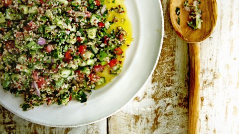 quinoa tabouleh met granaatappel - gezonde recepten met quinoa