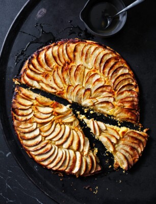 Franse appeltaart met glazuur (tarte fine aux pommes)