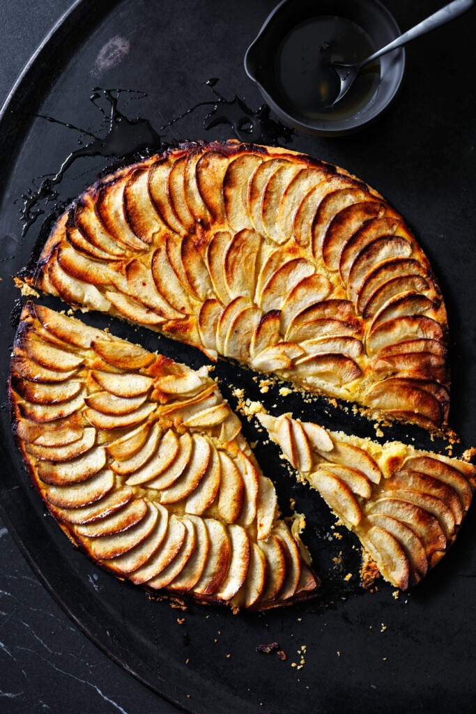 Franse appeltaart met glazuur (tarte fine aux pommes)