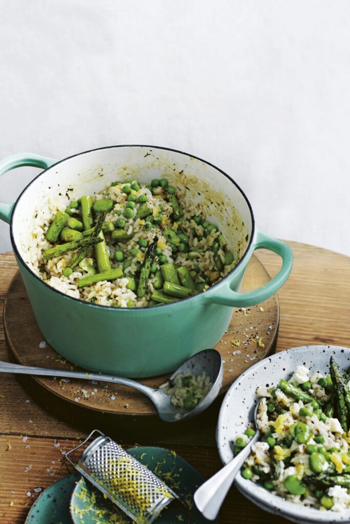 eenpansgerecht: aspergerisotto met feta