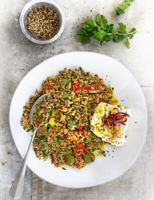 couscous met tomaten en fetapakketje