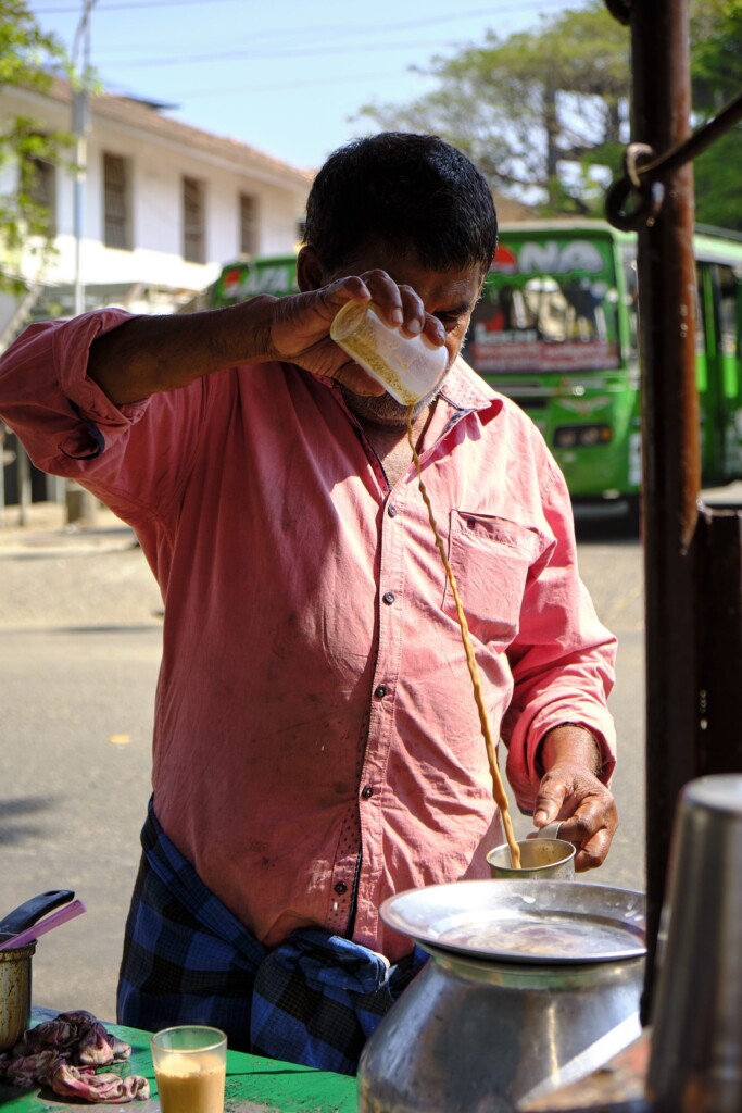 high on chai: zo maak je zelf de beste kop Indiase melkthee