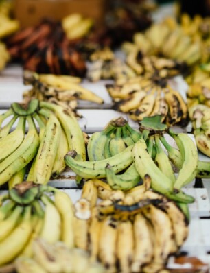 alles over bakbanaan (plantaan): dit is het verschil met zoete bananen