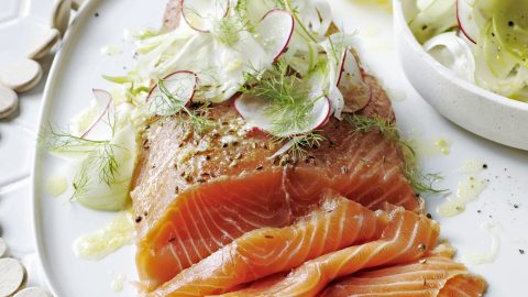 gemarineerde zalm venkel voorgerechten met zalm