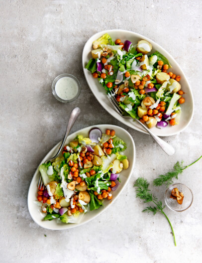 lauwwarme aardappelsalade met andijvie & fetadressing