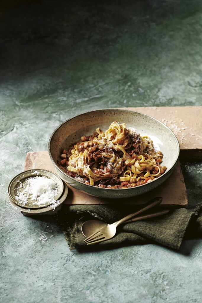 tagliatelle met kikkererwten bolognesesaus