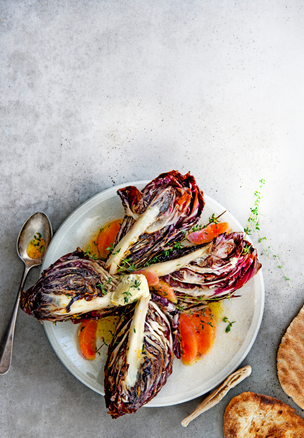 gegrilde radicchio met bloedsinaasappel-tijmboter