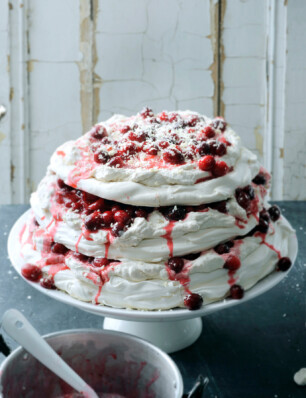 stap voor stap uitleg meringue + recept pavlova met kaneel en cranberrysaus