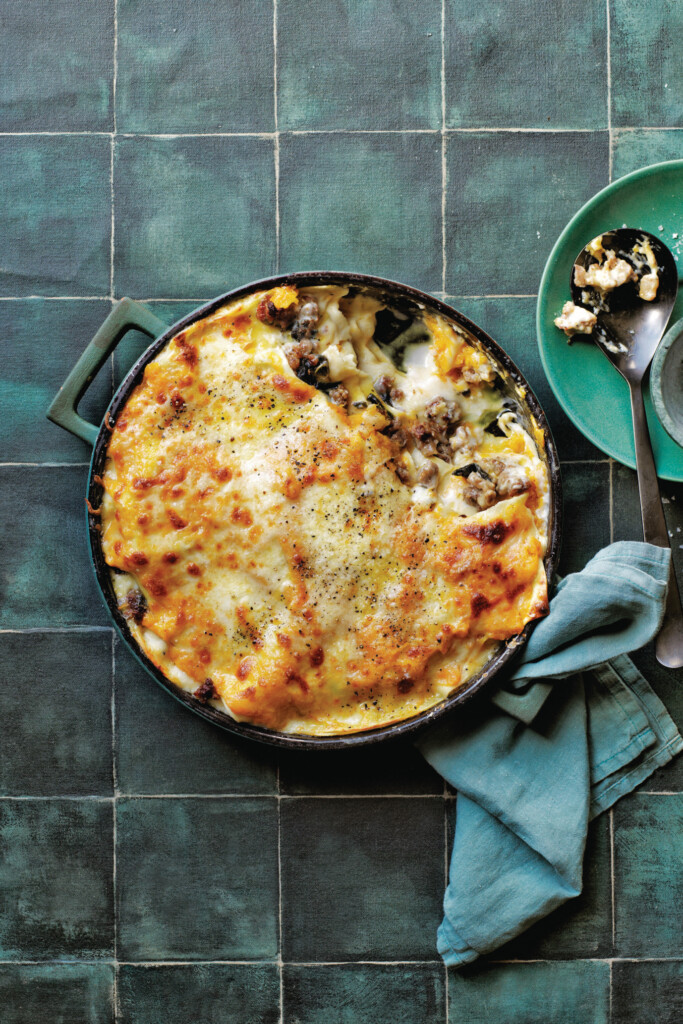 pompoenlasagne met saucijzen en salie