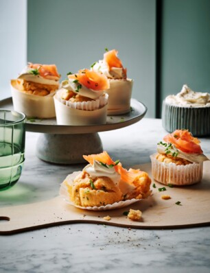 zalmmuffins met harissa & bieslook