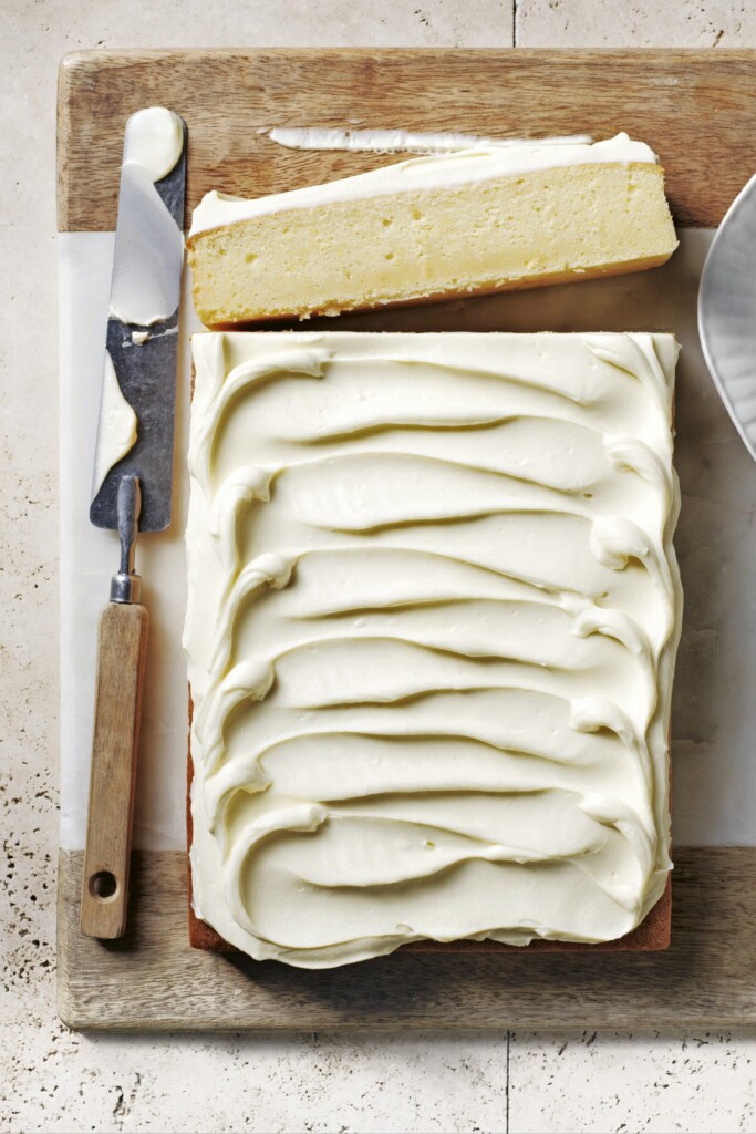 mudcake met citroen, witte chocolade en karnemelk