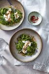 groene spaghetti met palmkool, burrata & ansjovis-beurre noisette