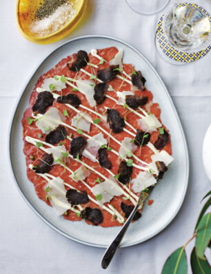 carpaccio met truffelmayonaise