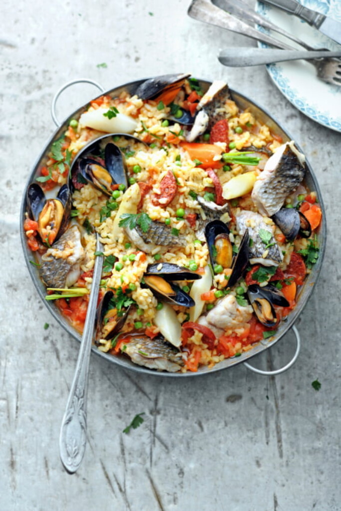 paella recepten: de 10 lekkerste met kip, chorizo, zeevruchten en meer