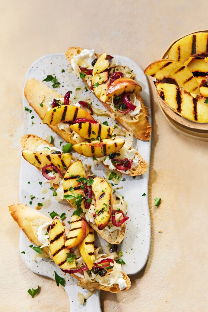 bruschetta met gegrilde nectarine