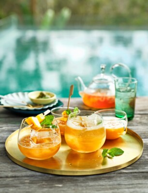 ijsthee spritzer met mango