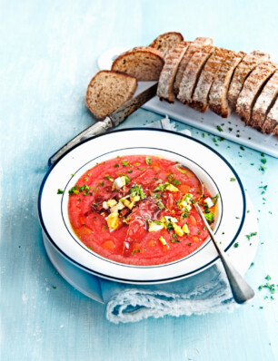 salmorejo met serranoham