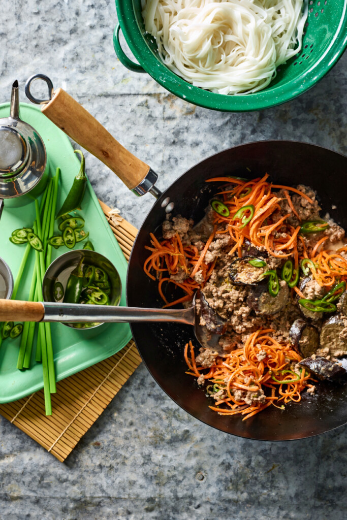 Thaise roerbak met rundvlees & groene peperkorrels