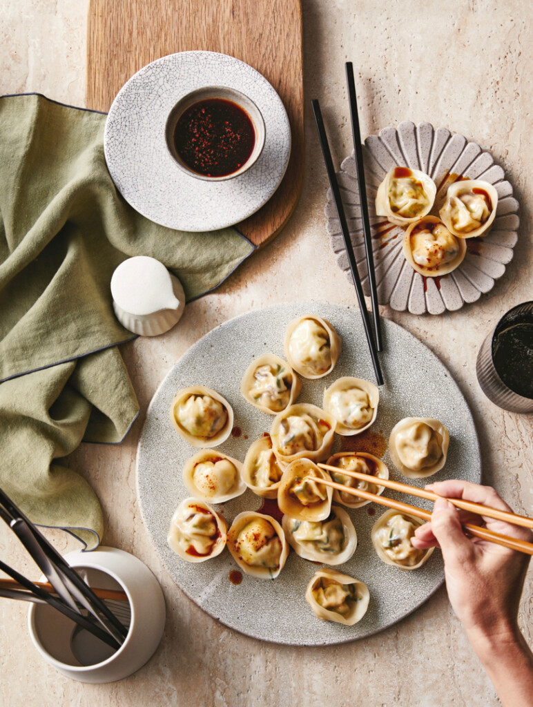 COURGETTE & SHIITAKE MANDU