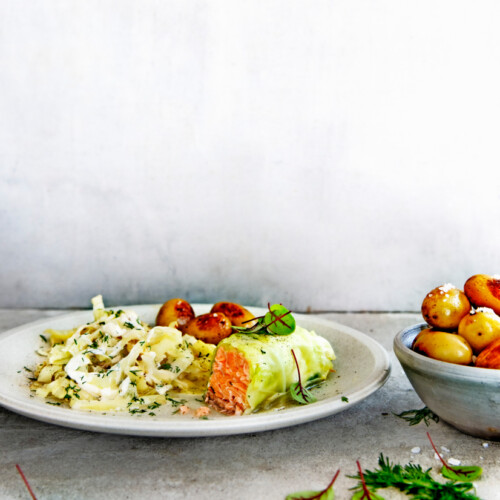 zalmfilet met romige spitskool en dille