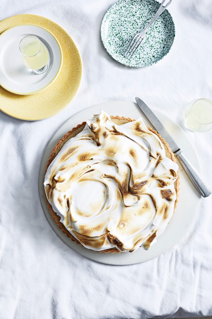 limoncello-meringuetaart met basilicum